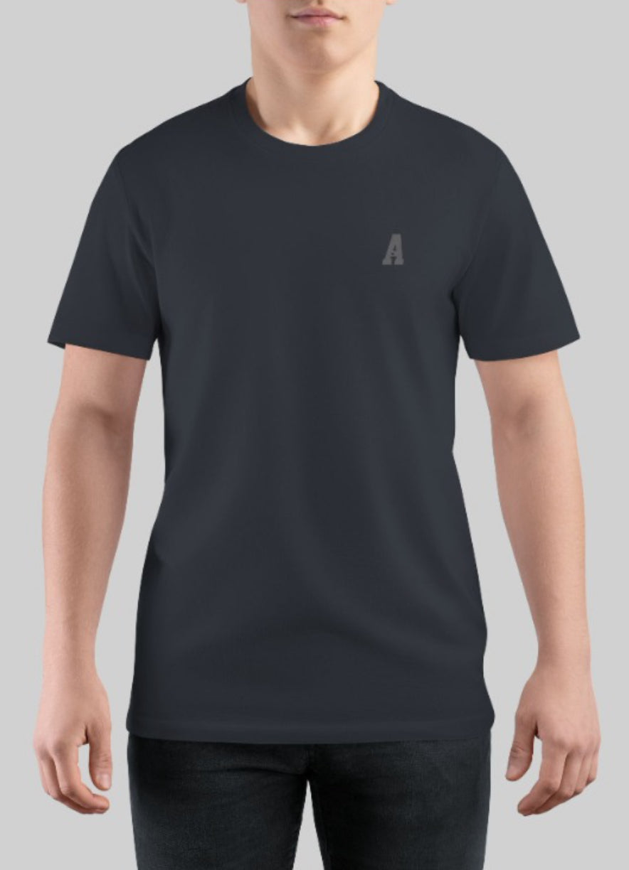 Camiseta Essential "A" Minimalist - Black Edition | Use VAI®